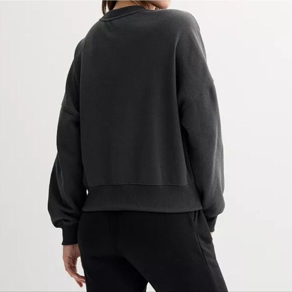 Gray Crew Neck Sweater with Graphic Design - Picture 4 of 4